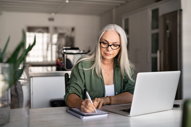 women working on laptop